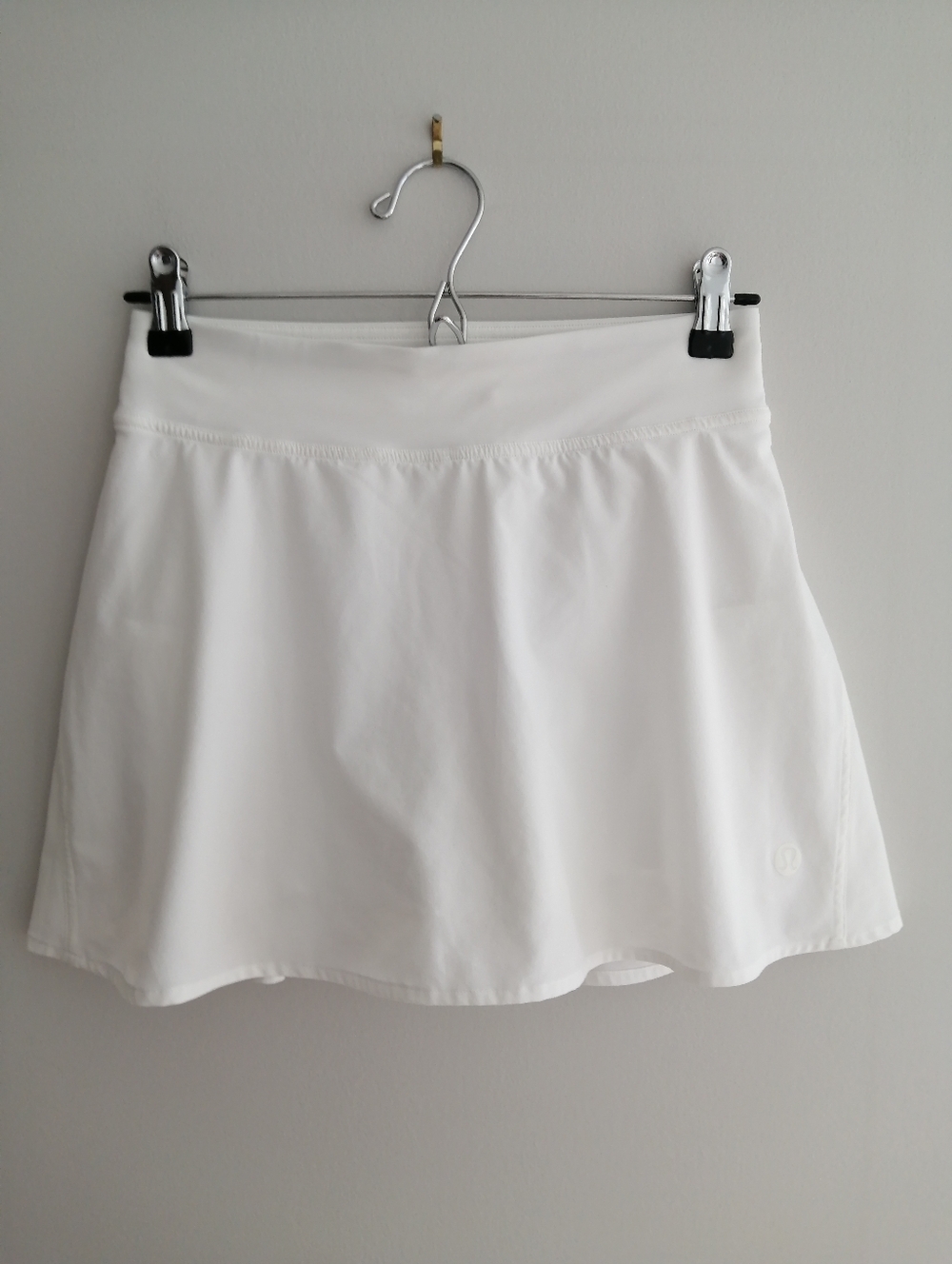 2024 Lululemon Lightweight High-Rise Tennis Skirt Skort White Lined Size 4